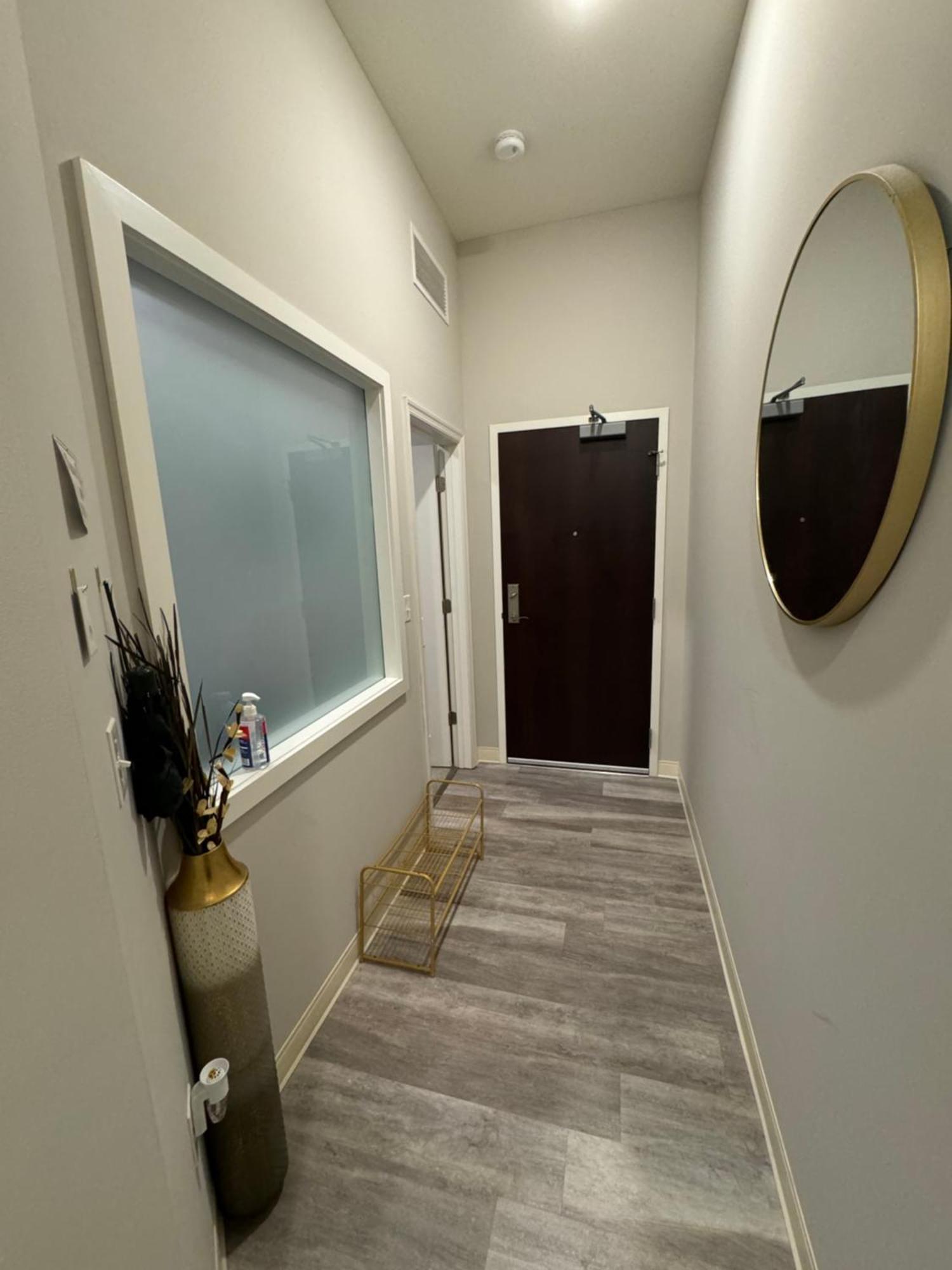 Beautiful Condo/Rooftop Patio With Free Parking Cleveland Exterior foto